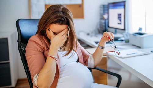 Licencier une salariée enceinte, c’est possible en cas de risques psychosociaux