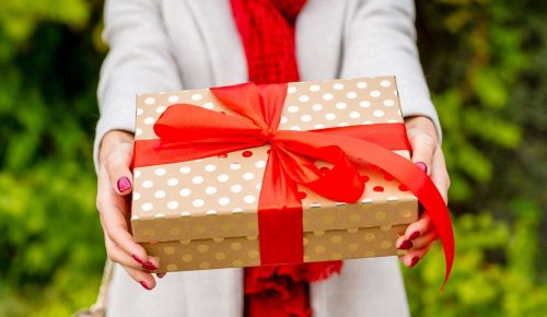 Le présent d’usage : une solution pour donner sans fiscalité