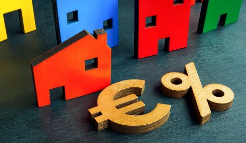 Crédits immobiliers : une reprise timide en 2025 avec des taux d’intérêt stables