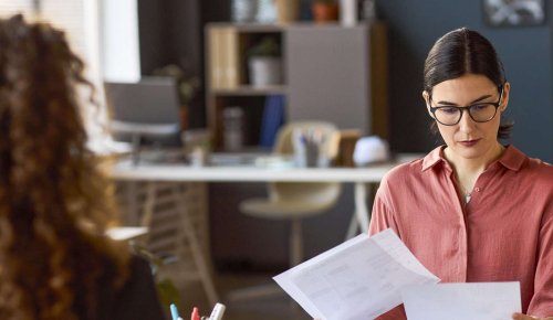 Vers une évolution du régime social des indemnités de rupture du contrat de travail ?