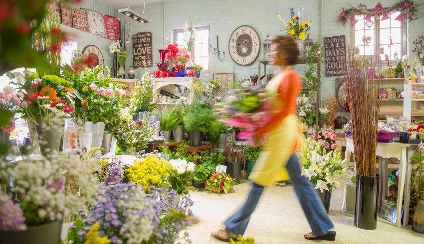 Céder deux établissements d’un fonds artisanal à un même acheteur : quelle exonération fiscale ?