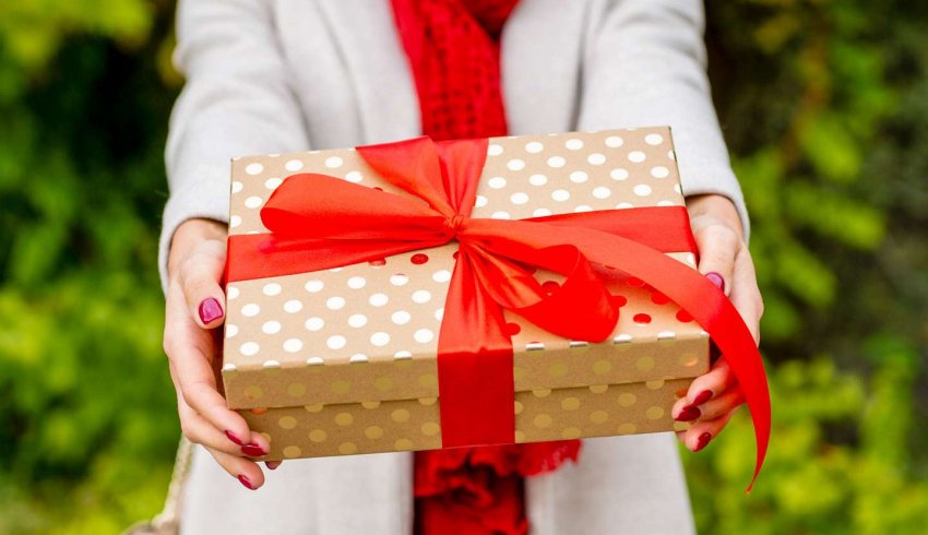 Le présent d’usage : une solution pour donner sans fiscalité