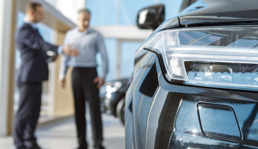 Achat d’un véhicule pour un usage mixte : la garantie de conformité peut s’appliquer